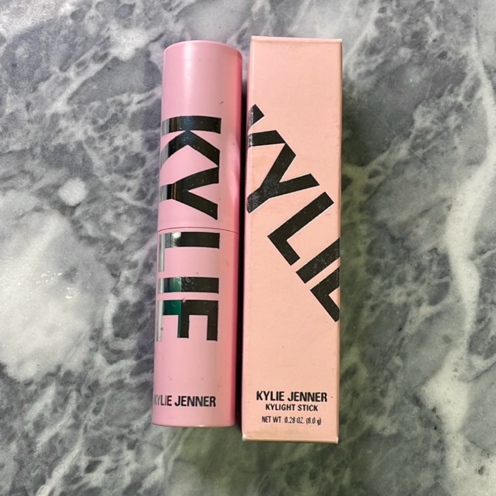 Kylie Cosmetics Kylighter Highlighter Stick Duo Doin The Most